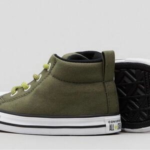Converse Chuck Taylor All Star Mid-Top
Sneaker - Kids